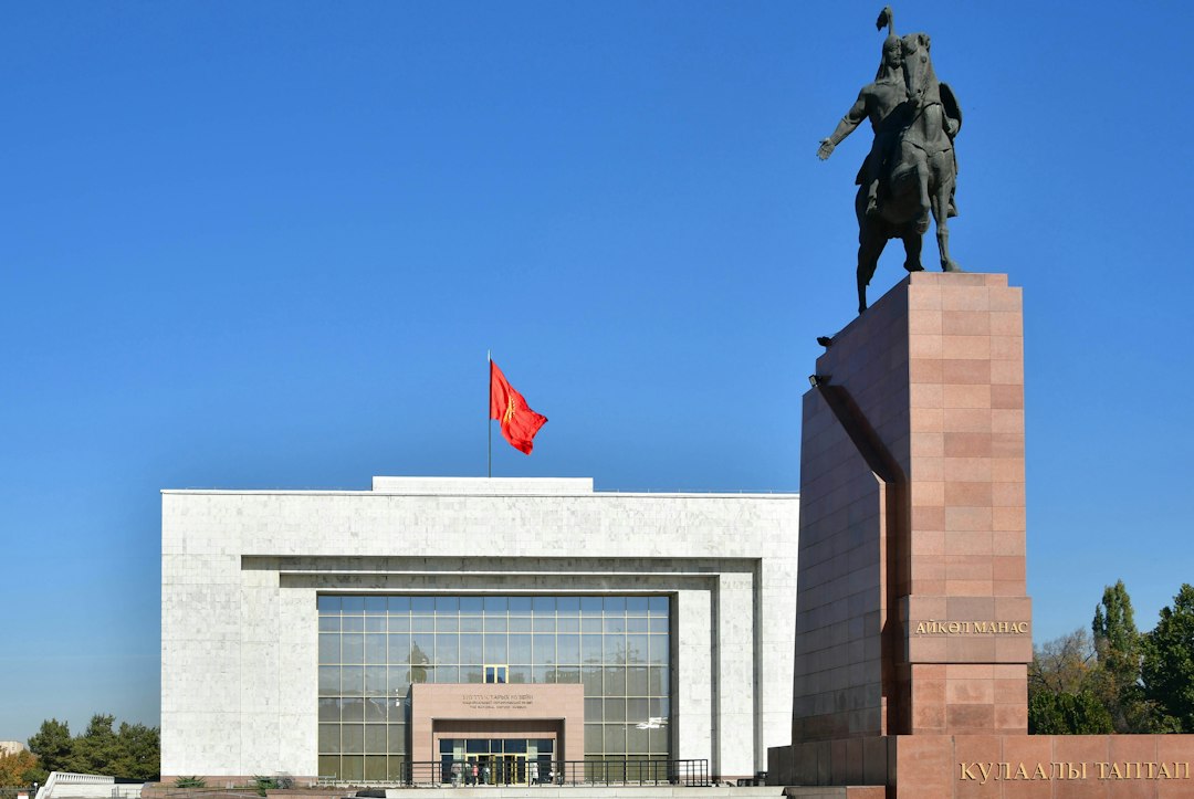 Buzludža: o monumento comunista abandonado na Bulgária - 5005 | Secret World Trip Planner