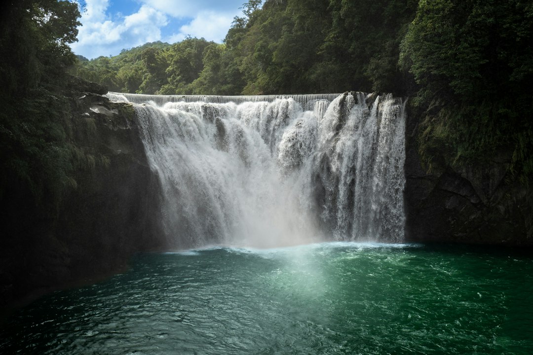 Cascada ʻAkaka: maravilla de 135 metros en Hawái - Honomu | Secret World Trip Planner