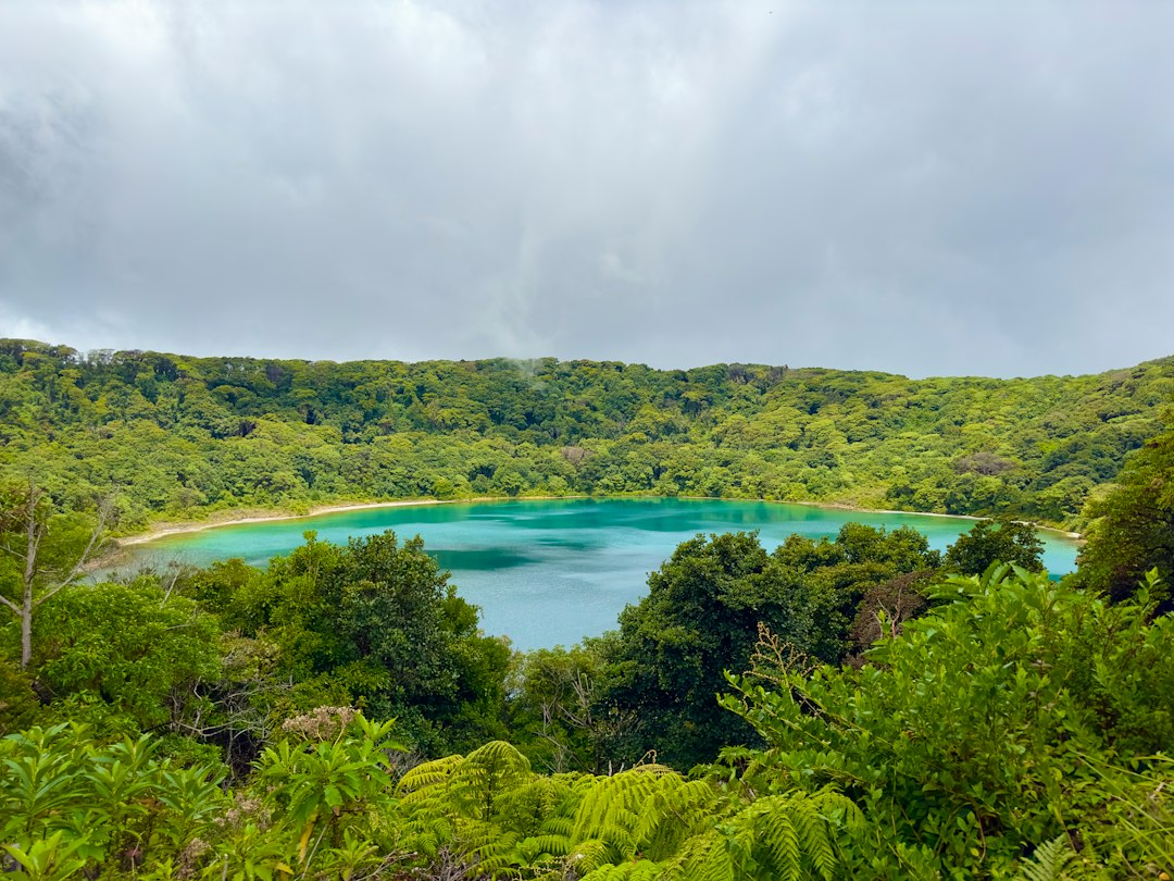 Vulcano Poás : le plus grand cratère acide du monde - Provincia di Alajuela | Secret World Trip Planner