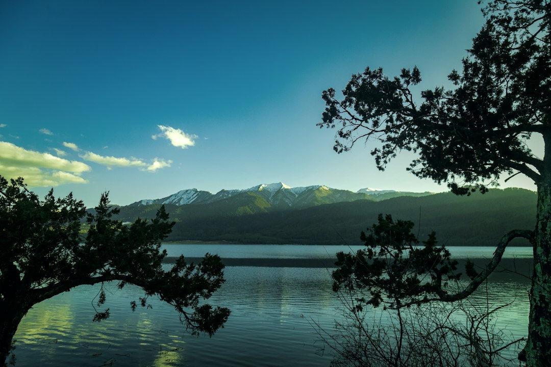 尼泊尔拉拉湖:喜马拉雅的碧绿瑰宝 - Rara | Secret World Trip Planner