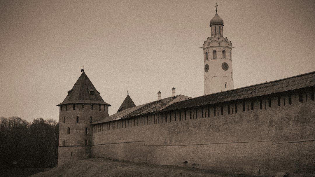 大诺夫哥罗德主教座堂:俄罗斯哥特式建筑之美 - Novgorodskaya oblast' | Secret World Trip Planner