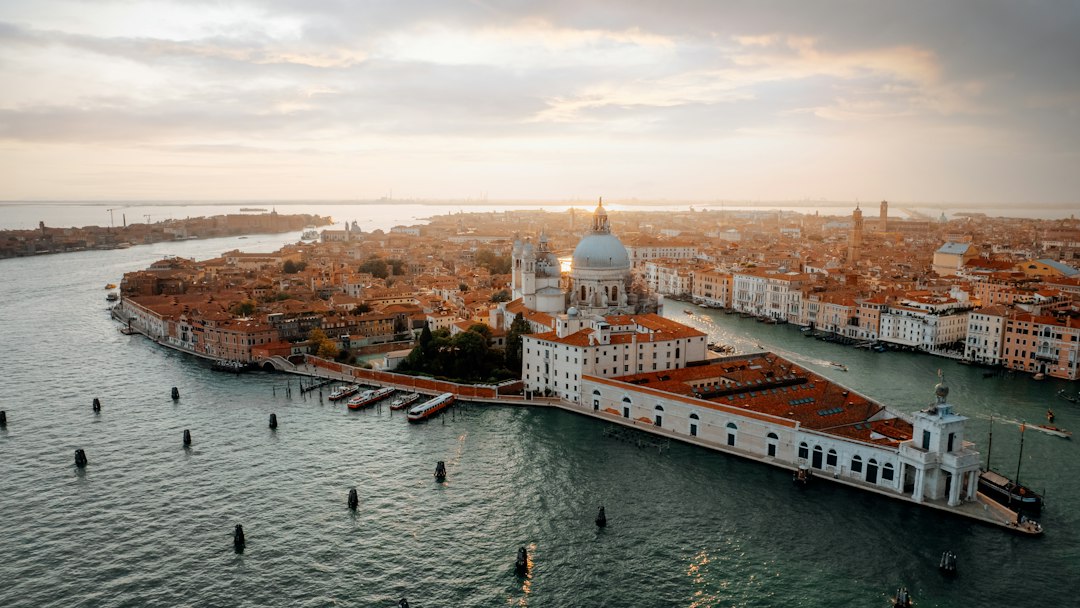 Come pianificare un viaggio AI a Venezia nel 2026 - Venezia | Secret World Trip Planner