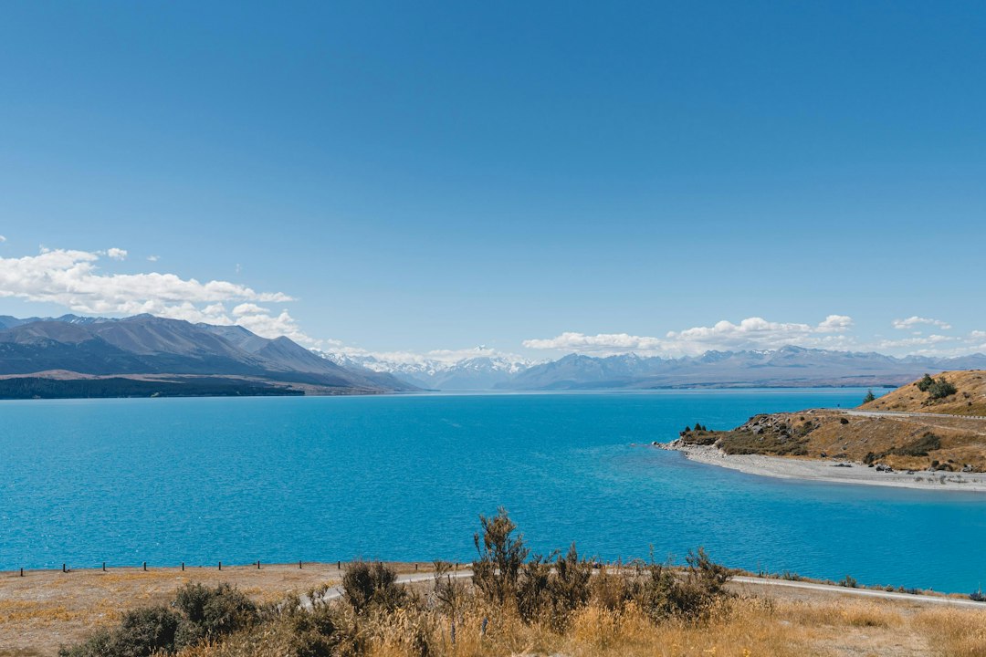 Lac Tekapo : observer les étoiles dans le ciel noir de NZ - 300 Lakeside Drive | Secret World Trip Planner