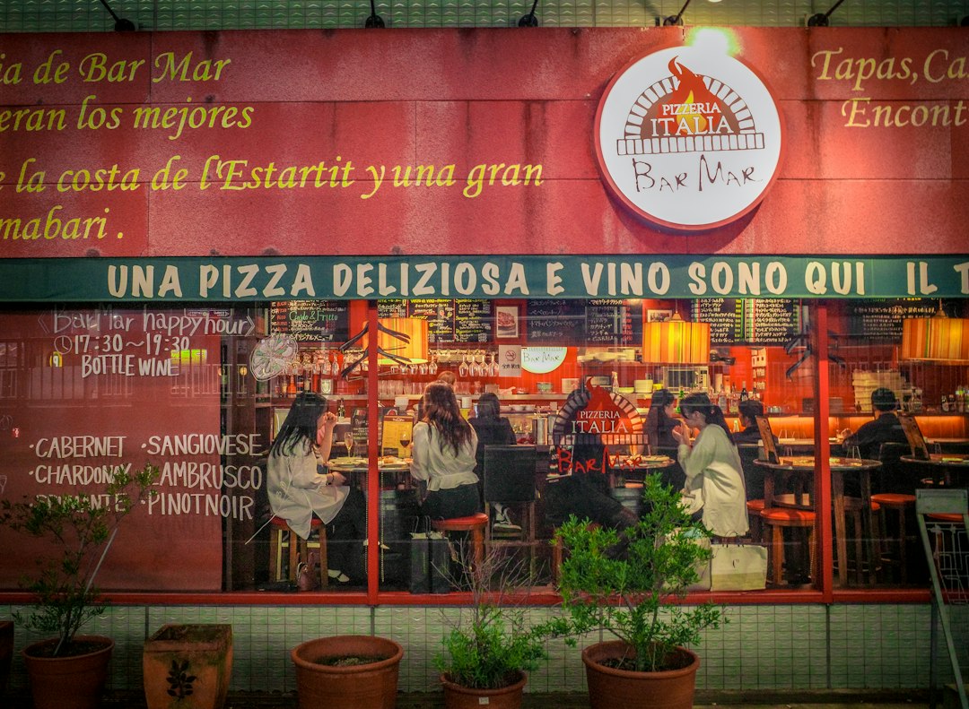 Trattoria da Mauro em Zello: tortellini e ragù - 52 | Secret World Trip Planner