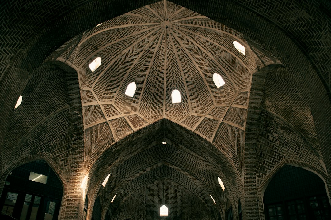 Bazar von Tabriz: Fünf Kilometer unter Ziegelbögen - Tabriz | Secret World Trip Planner