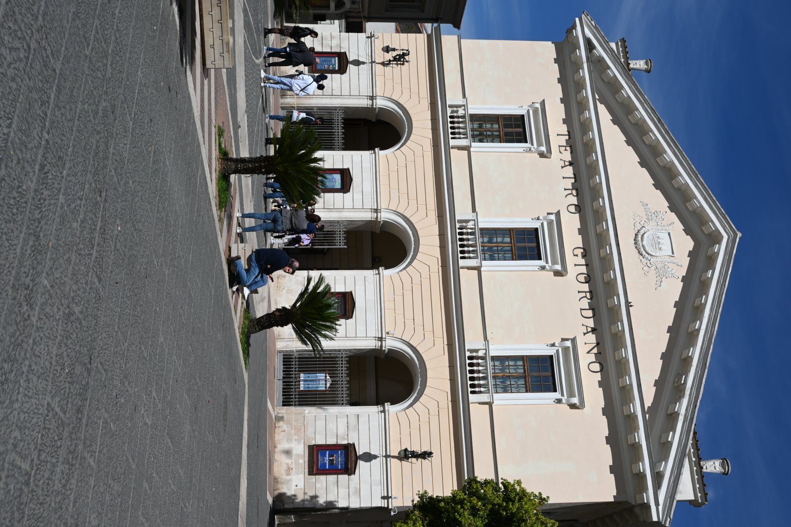 Foggia / Teatro Umberto Giordano (Fíor Teatro Ferdinando) - Foggia | Secret World Trip Planner