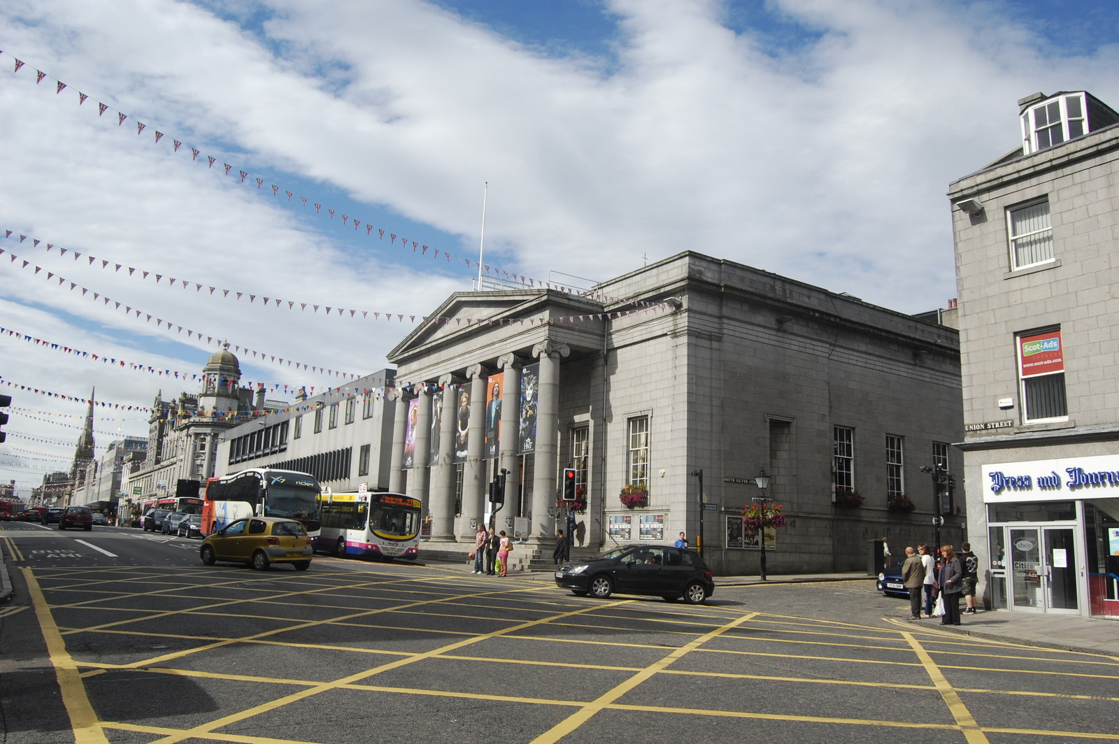 Ing Music Hall konser hall ing Aberdeen. - Aberdeen | Secret World Trip Planner