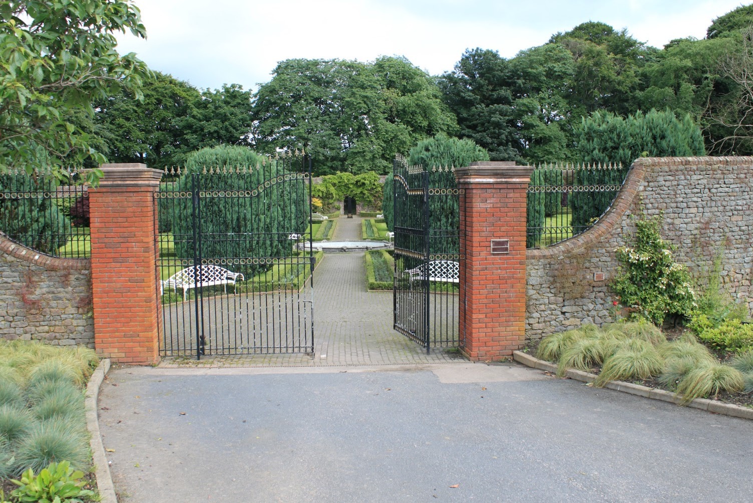 Aberdeen: Persley Berdinding Taman,Victoria permata tersembunyi - Aberdeen | Secret World Trip Planner