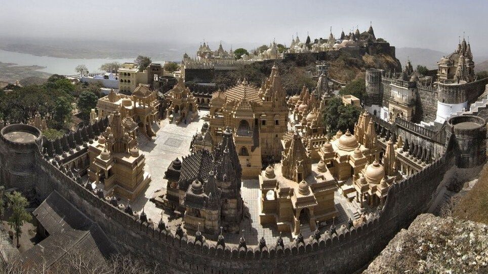 Jainism and The Shatrunjaya Hill site - Ahmedabad | Secret World Trip Planner