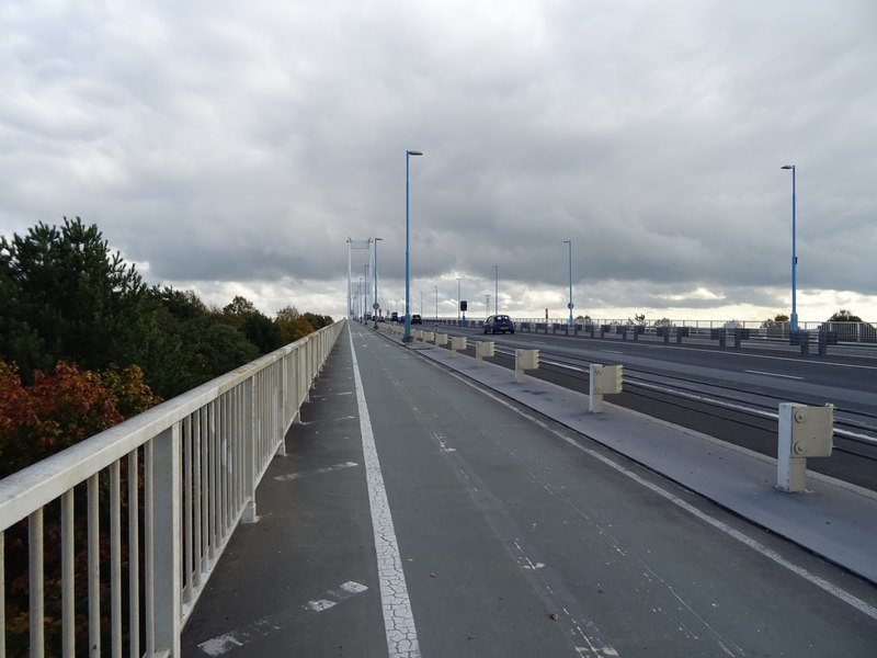 Schwere Brücke - Severn Bridge | Secret World Trip Planner