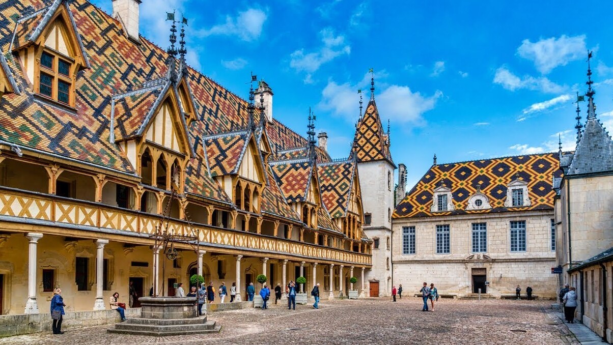 Beaune / Kunstilinn ja Burgundia veini pealinn - Beaune | Secret World Trip Planner