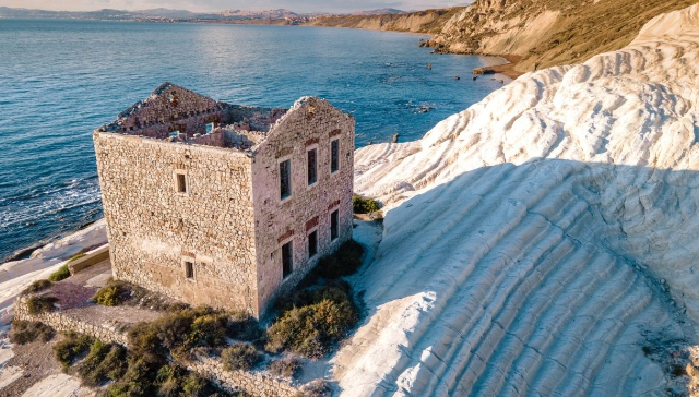 Белый наконечник - 92020 Palma di Montechiaro AG | Secret World Trip Planner