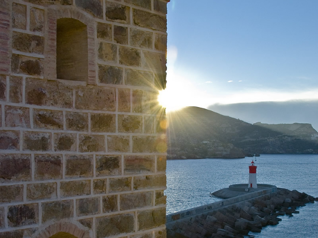 Vánoční pevnost a maják - Cartagena | Secret World Trip Planner