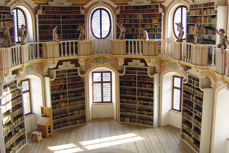 Museum der Stadt Füssen, klostret St. Mang - Füssen | Secret World Trip Planner