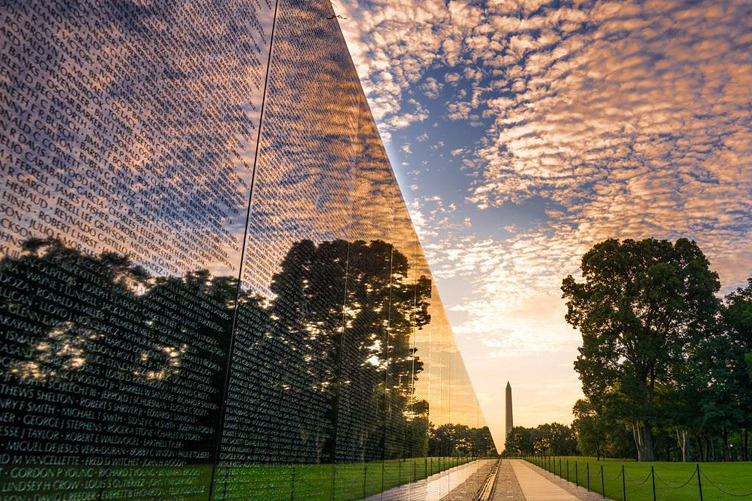 The Memorial to the Veterans of the Vietnam War - Washington | Secret World Trip Planner