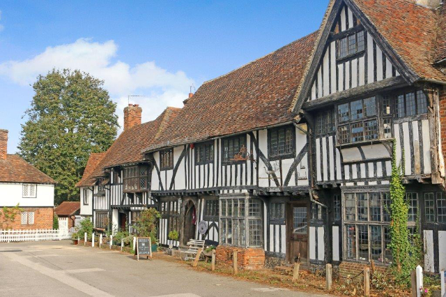 Grad Chilham - Chilham | Secret World Trip Planner