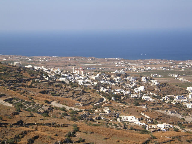 No Firas uz Kamari: ainavisks brauciens cauri Santorīni sirdij - Santorini | Secret World Trip Planner