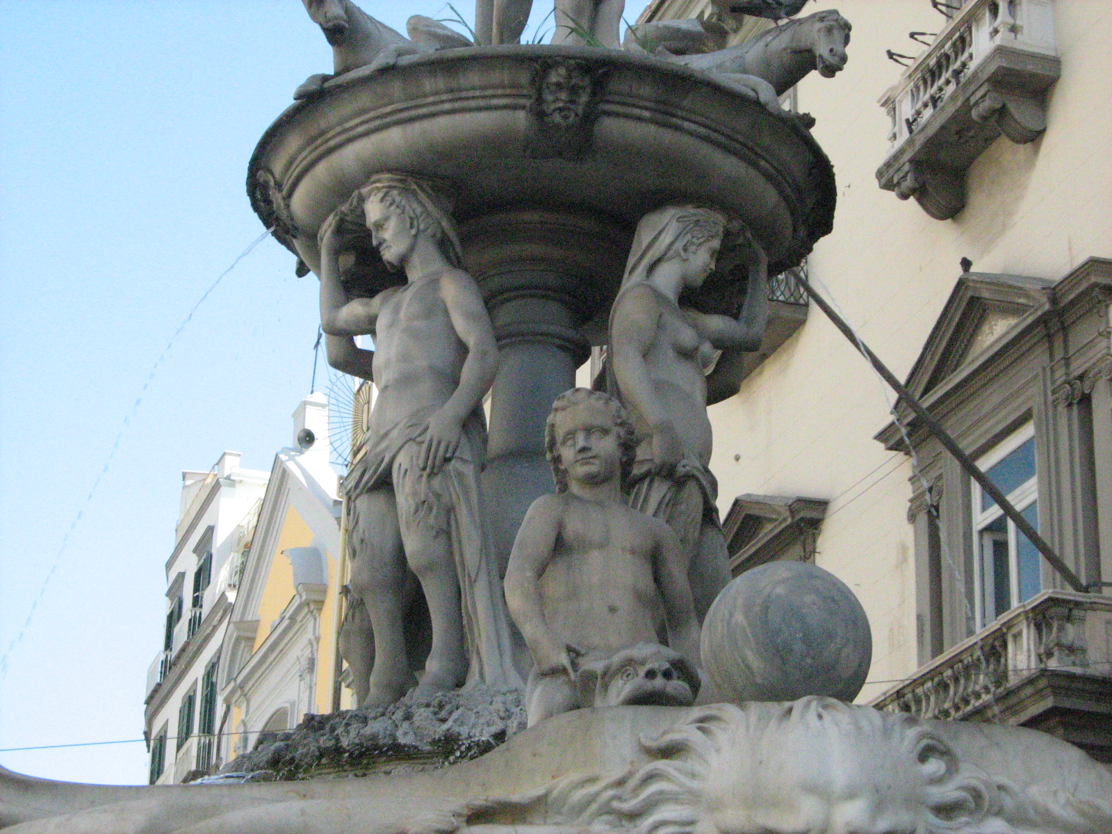 Đài phun nước của Neptune - Napoli | Secret World Trip Planner