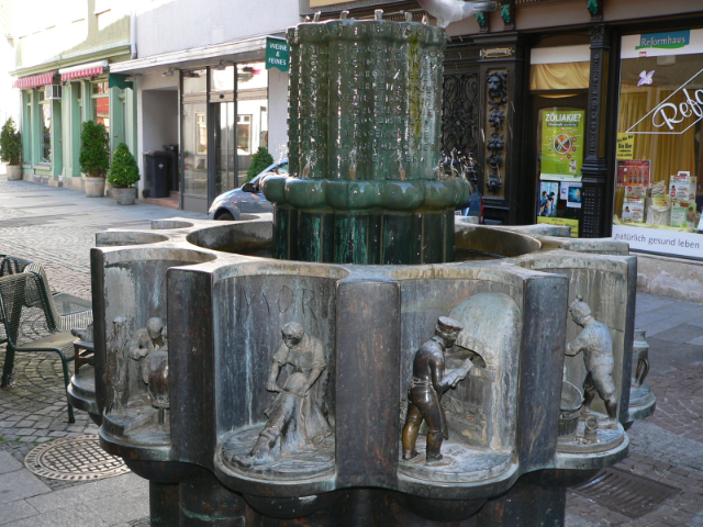 Zunftbrunnen ( Fântâna breslei ) - Reutlingen | Secret World Trip Planner