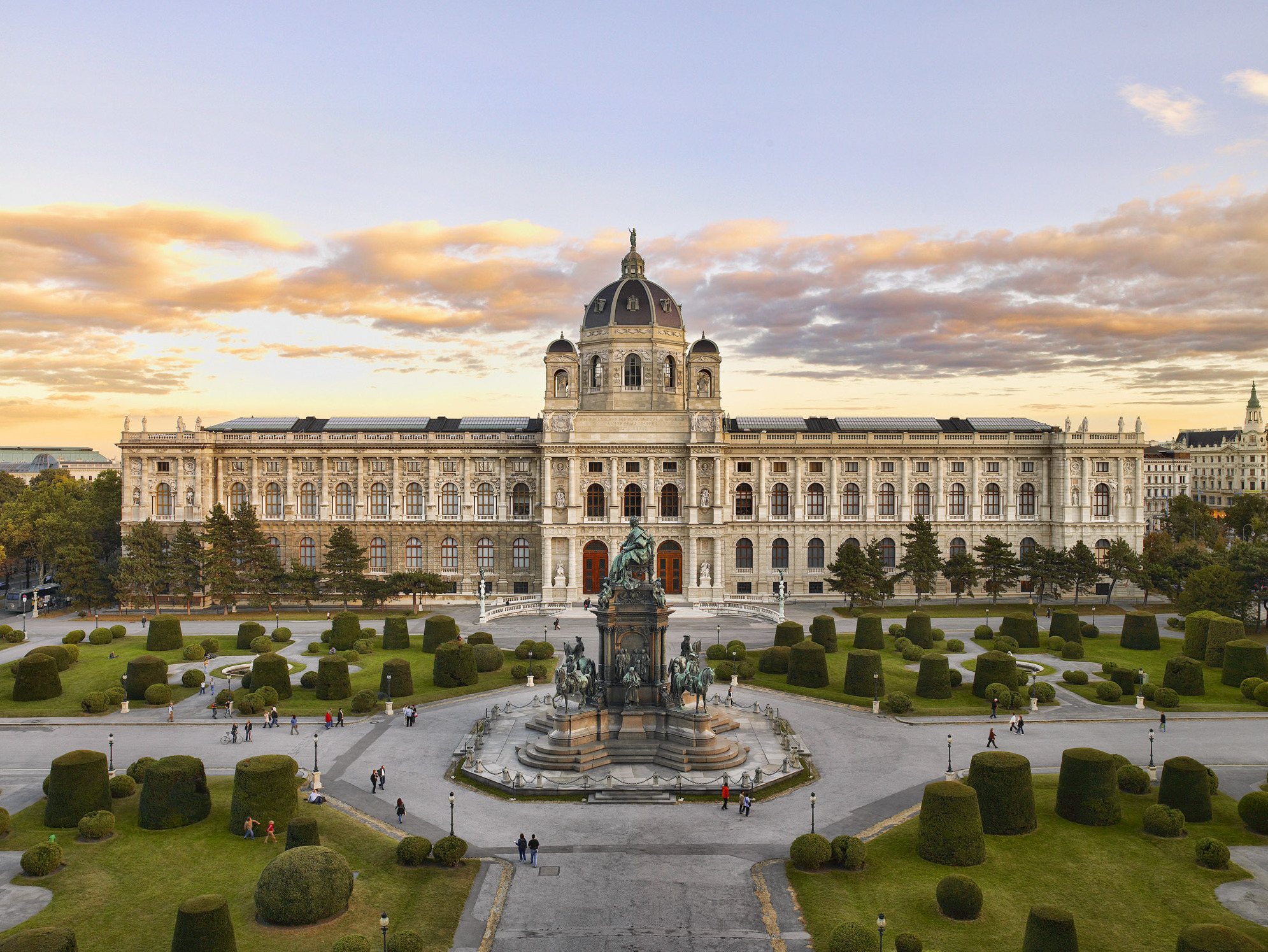 Kunsthistorisches muuseum on Kunstimuuseum Viinis - Wien | Secret World Trip Planner