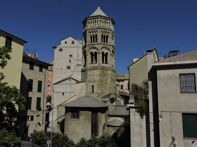 La tour de l'église de San Donato - Genova | Secret World Trip Planner