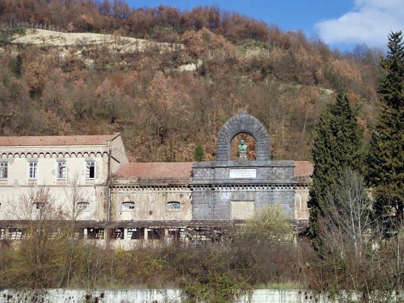 Tufodagi eski oltingugurt konlari - Tufo | Secret World Trip Planner