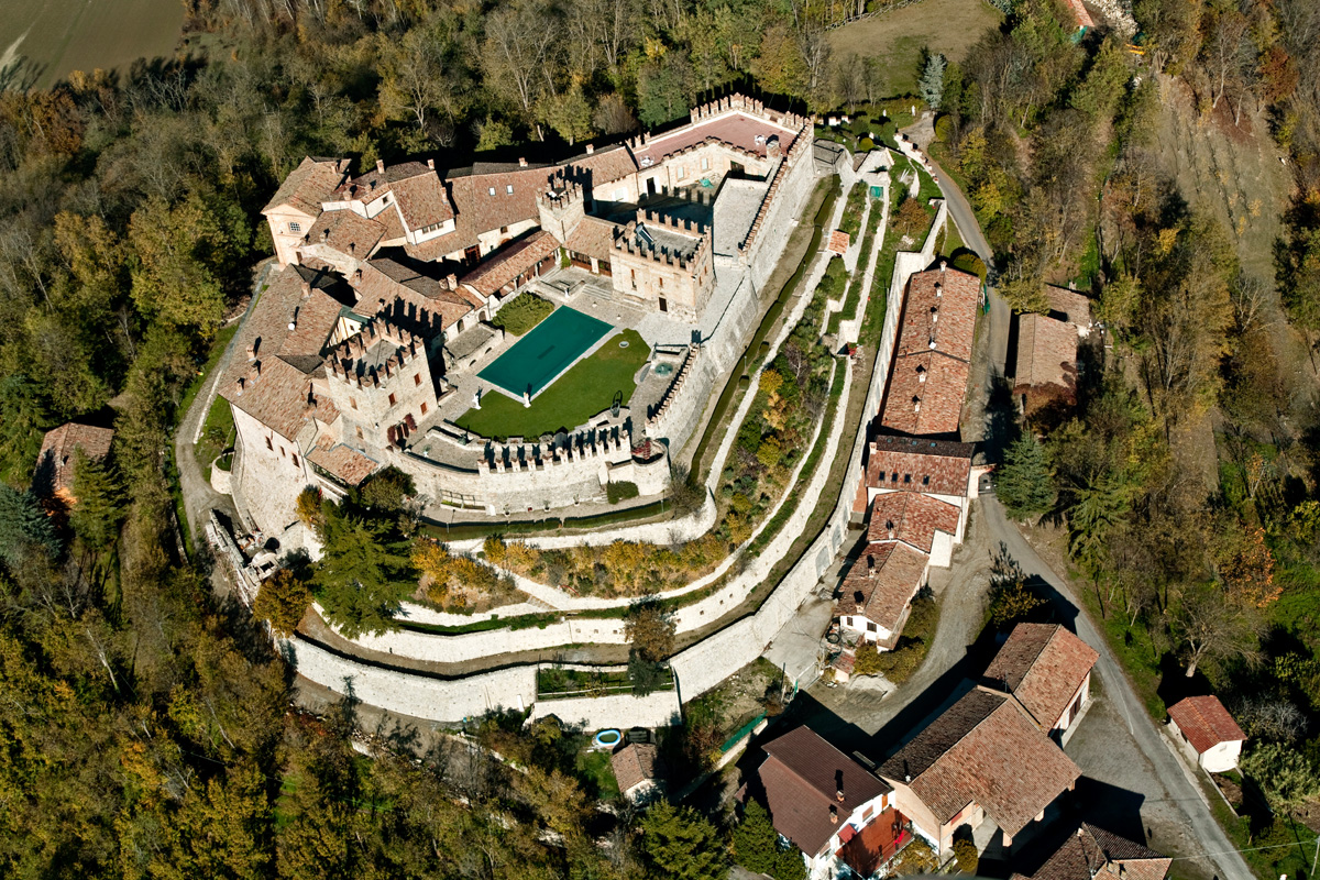 Montesegale kastali