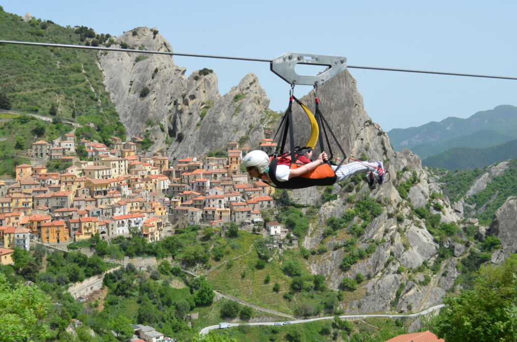 Over Lucan Dolomitterne:engelens flyvning - Pietrapertosa | Secret World Trip Planner