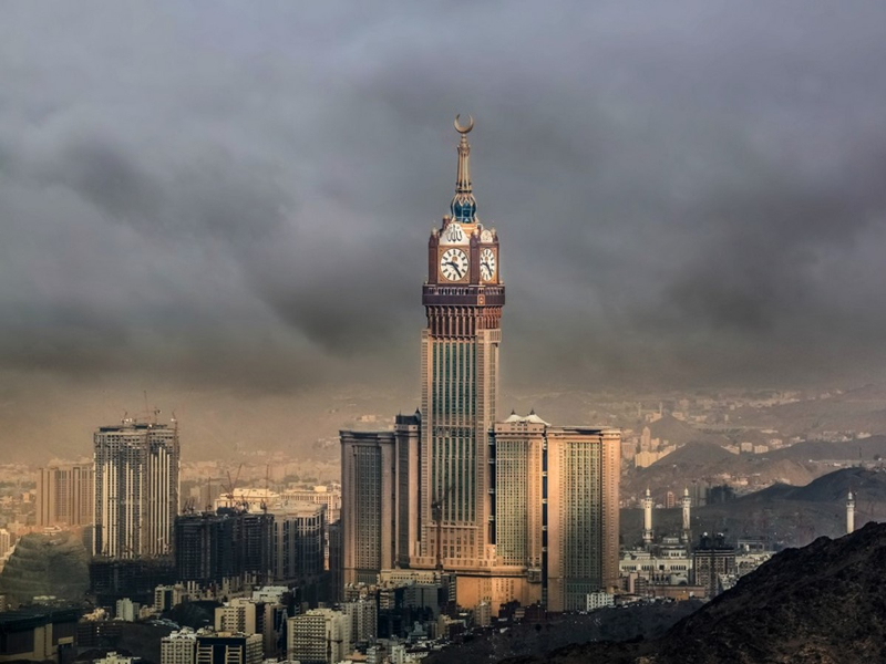 Mekos karališkasis laikrodis - Makkah | Secret World Trip Planner