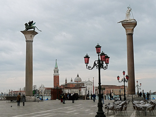 Venice dan lajur ketiga yang hilang