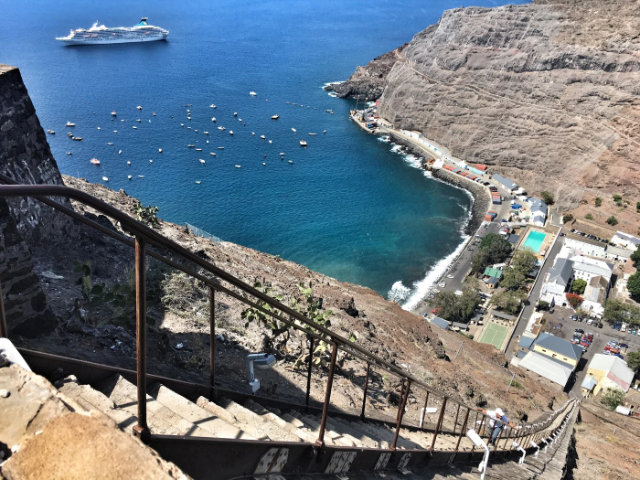 Las escaleras de Jamestown - The Wharf | Secret World Trip Planner