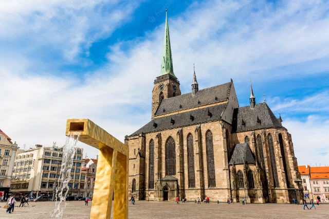 Kathedraal van St. Bartholomeus - nám. Republiky | Secret World Trip Planner