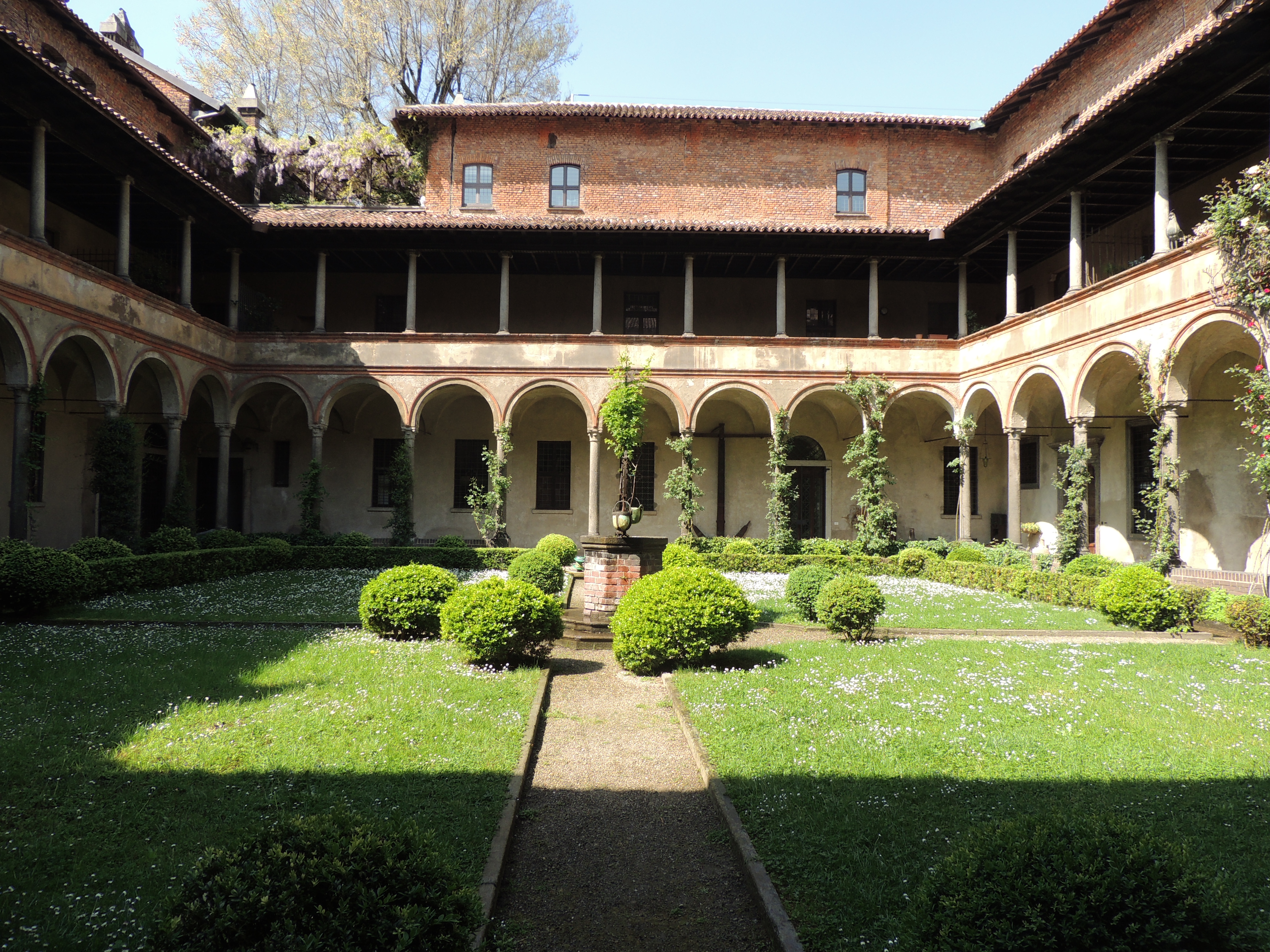 Milan / cloister Santa Maria Maddalena A ...