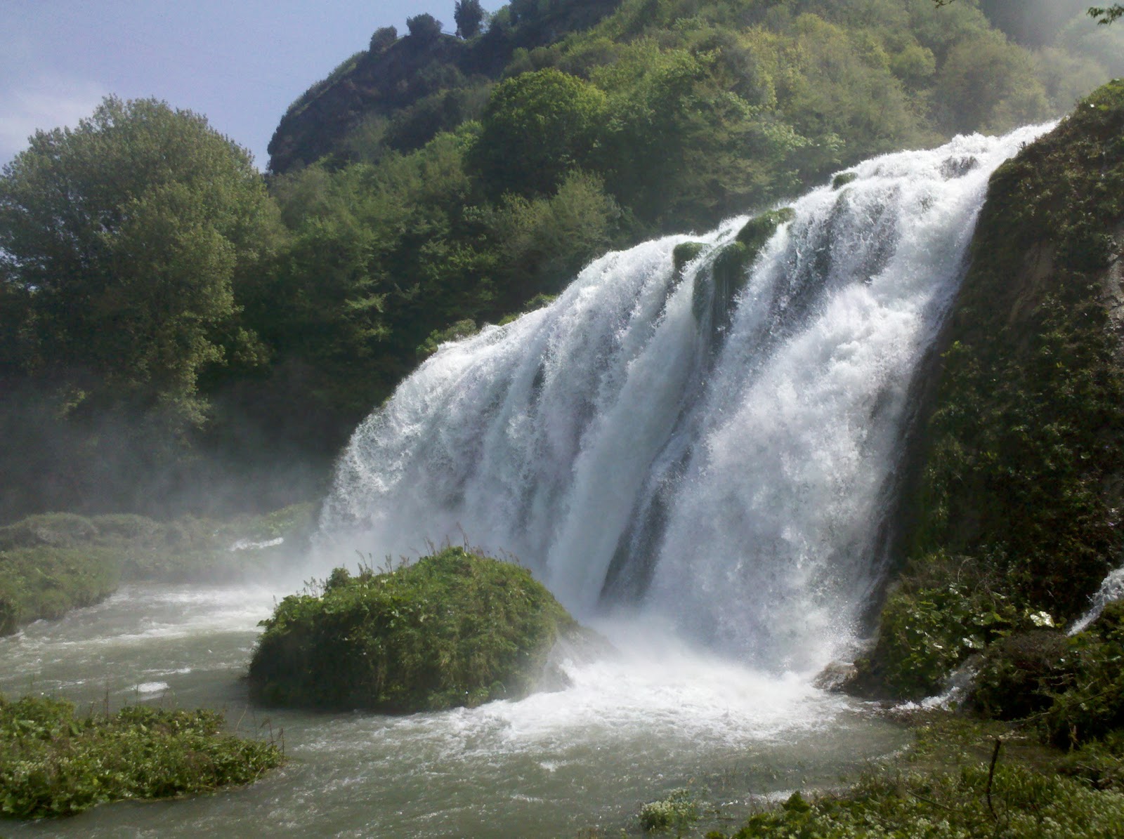 Καταρράκτες Marmore - Terni | Secret World Trip Planner