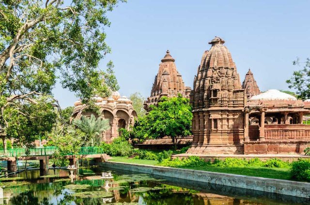 Grădinile Mandore - Jodhpur | Secret World Trip Planner