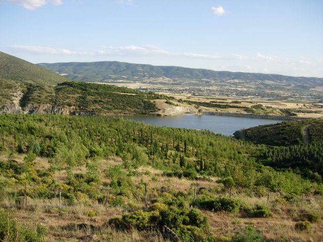 Termi dambis: Klusā dabas atpūtas vieta - Thermi | Secret World Trip Planner