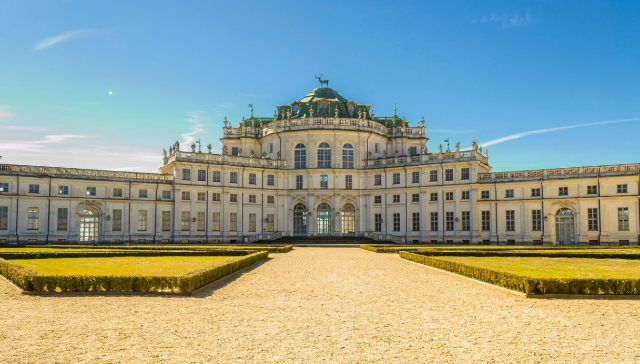 ஸ்டுபினிகி வேட்டை விடுதி, - Stupinigi, Nichelino | Secret World Trip Planner