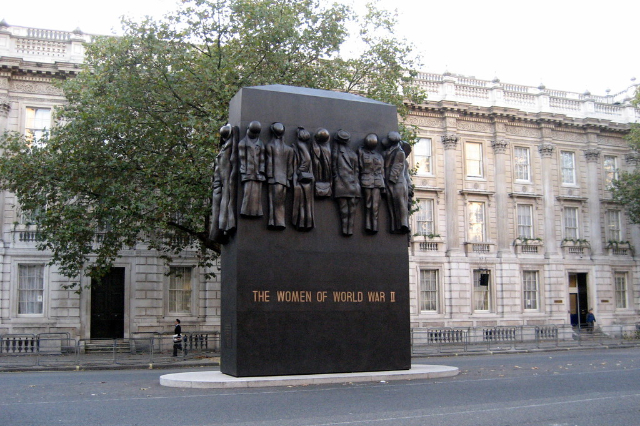 Cuimhneachán na mBan den Dara Cogadh Domhanda - Whitehall | Secret World Trip Planner