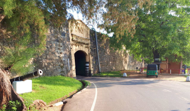 Fort Frederick - Trincomalee | Secret World Trip Planner