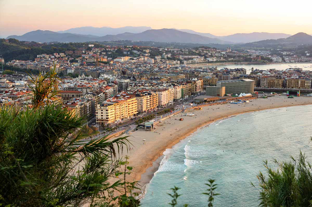 মোটা - Donostia | Secret World Trip Planner
