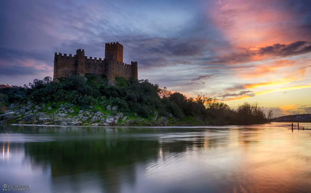 Castello di Almourol - Praia do Ribatejo | Secret World Trip Planner