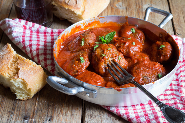 Bebola daging sardin - Ragusa | Secret World Trip Planner