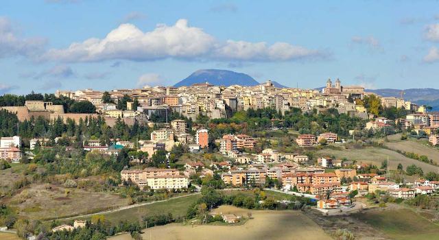 ਮੈਕੇਰਟਾ - Macerata | Secret World Trip Planner