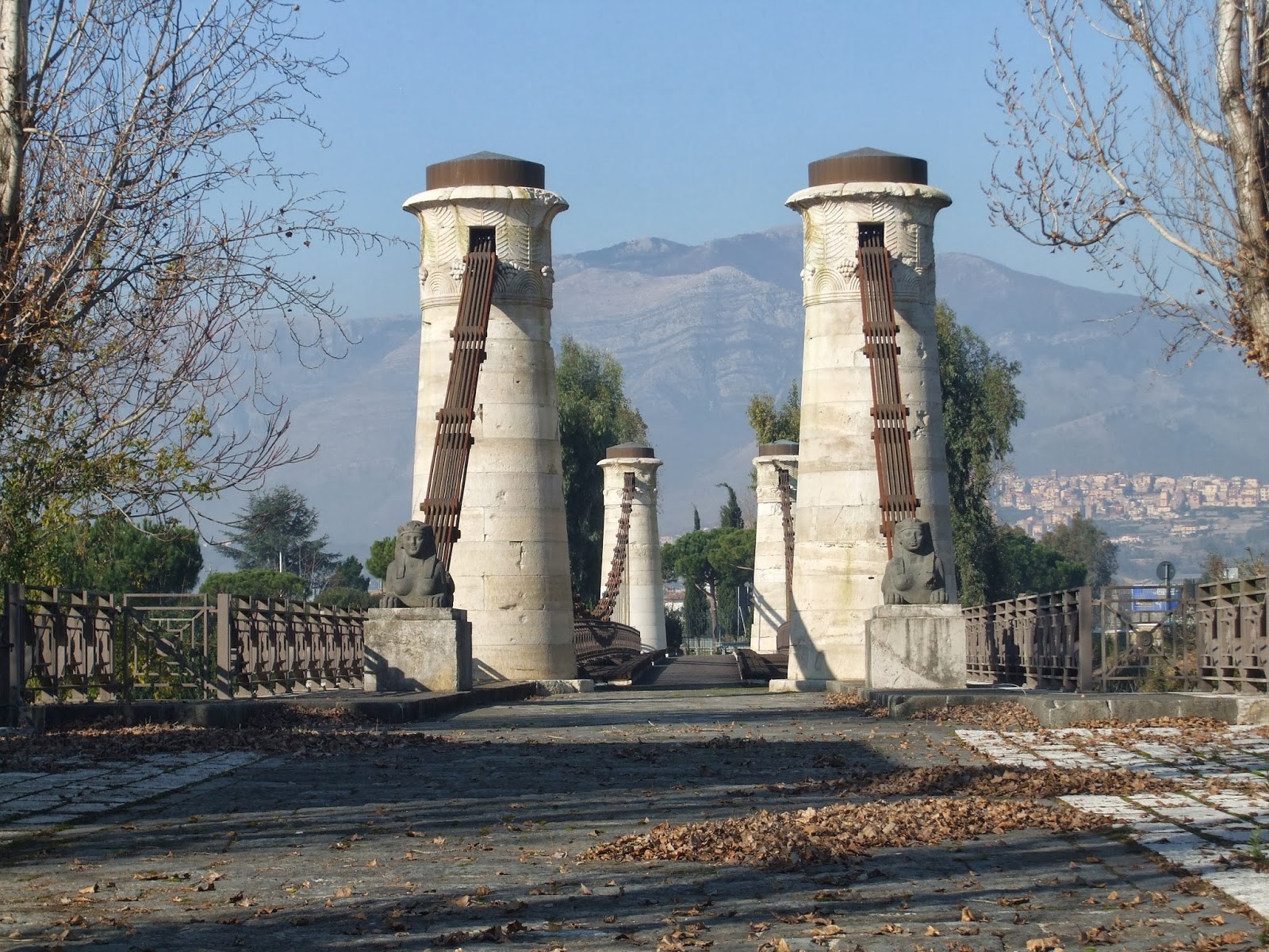 Ponte colgante sobre o Garigliano