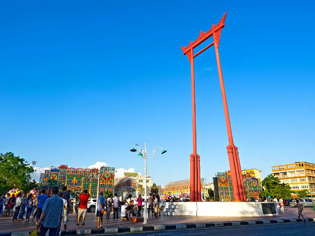 Swing Erraldoia - Khet Phra Nakhon | Secret World Trip Planner