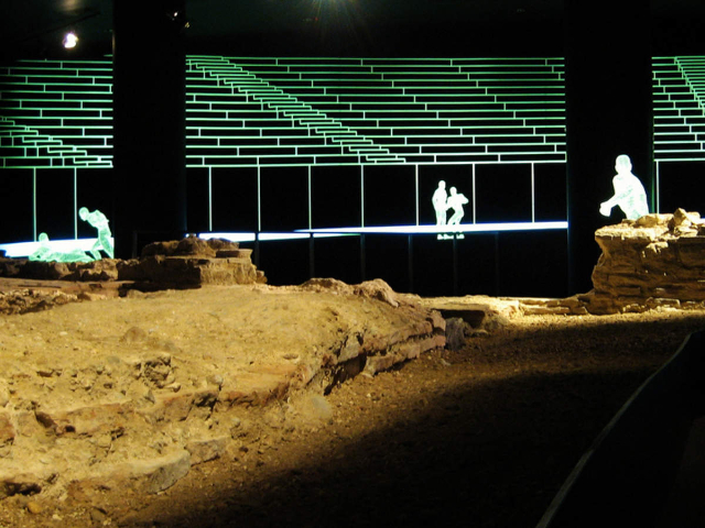 Anfiteatro romano subterráneo de Guildhall - Guildhall Yard | Secret World Trip Planner