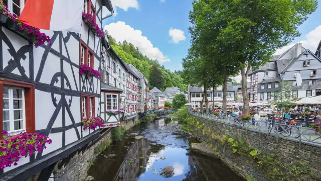 Моншау - Monschau | Secret World Trip Planner