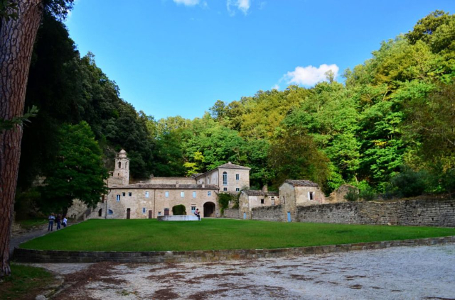 Hermitage ຂອງຖ້ໍາ - Cupramontana | Secret World Trip Planner