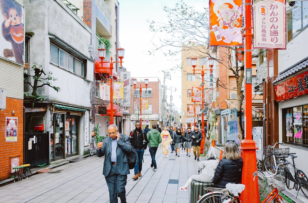 伏見稲荷、いつ行くべきか：月別に正直に話す - Tokyo | Secret World Trip Planner