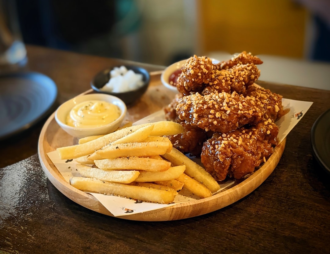 강남 치킨 하루: 한국 프라이드 치킨 완벽 코스